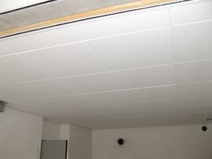 SGM - Verlaagde plafonds: Rockfon: onzichtbare ophangstructuur